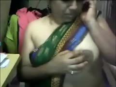 Fat Indian milf demonstrates her zeppelins and booty for the cam 